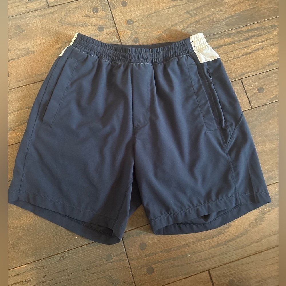 BIRDDOGS MENS SHORTS SIZE SMALL NAVY BLUE AND WHITE TRENDY STYLISH COMFY CASUAL